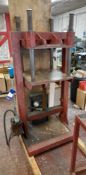 Self built hydraulic press, with 18” x 18” capacit