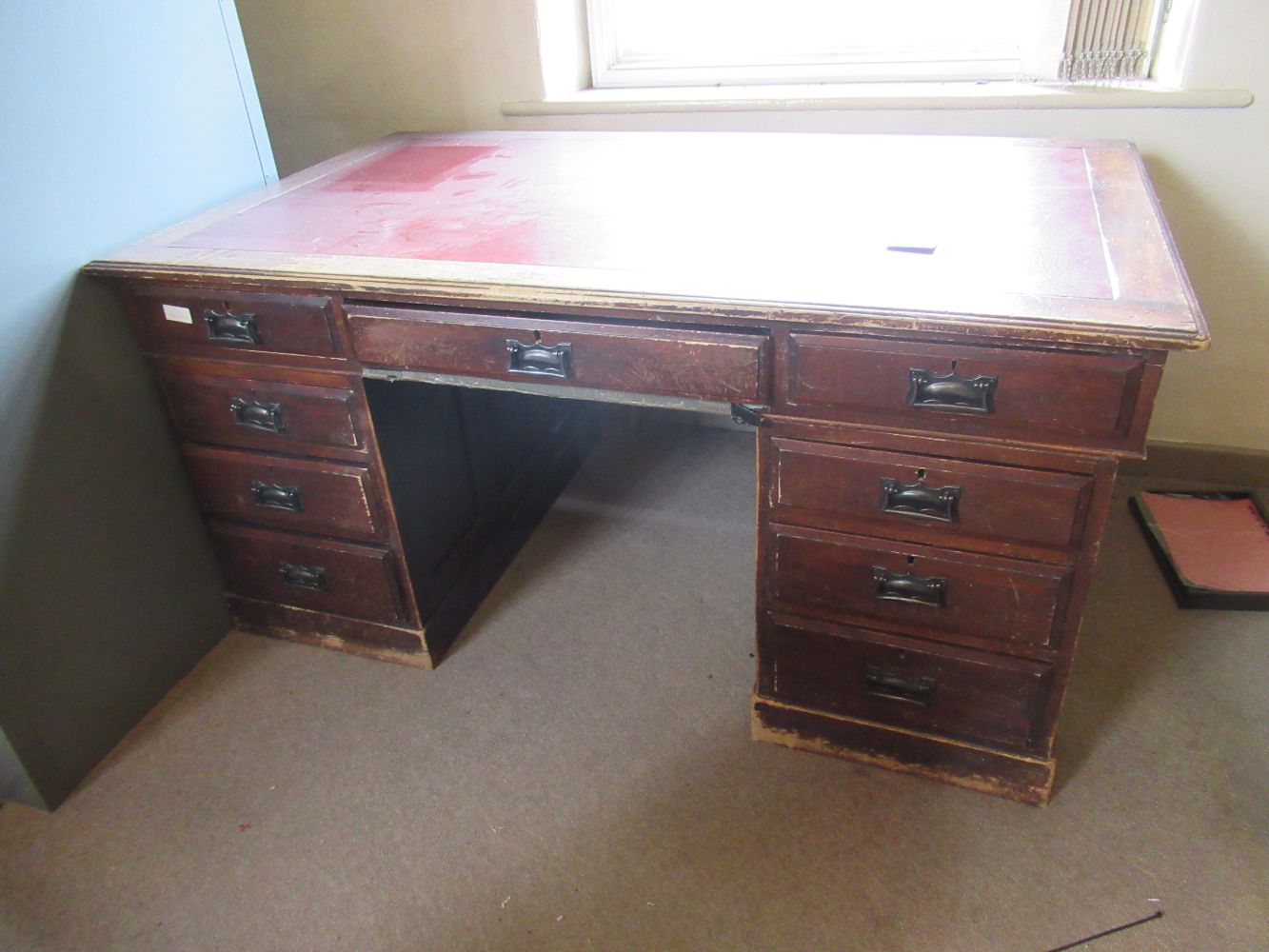 Vintage and Modern Office Furniture to include Safes, Printers etc.