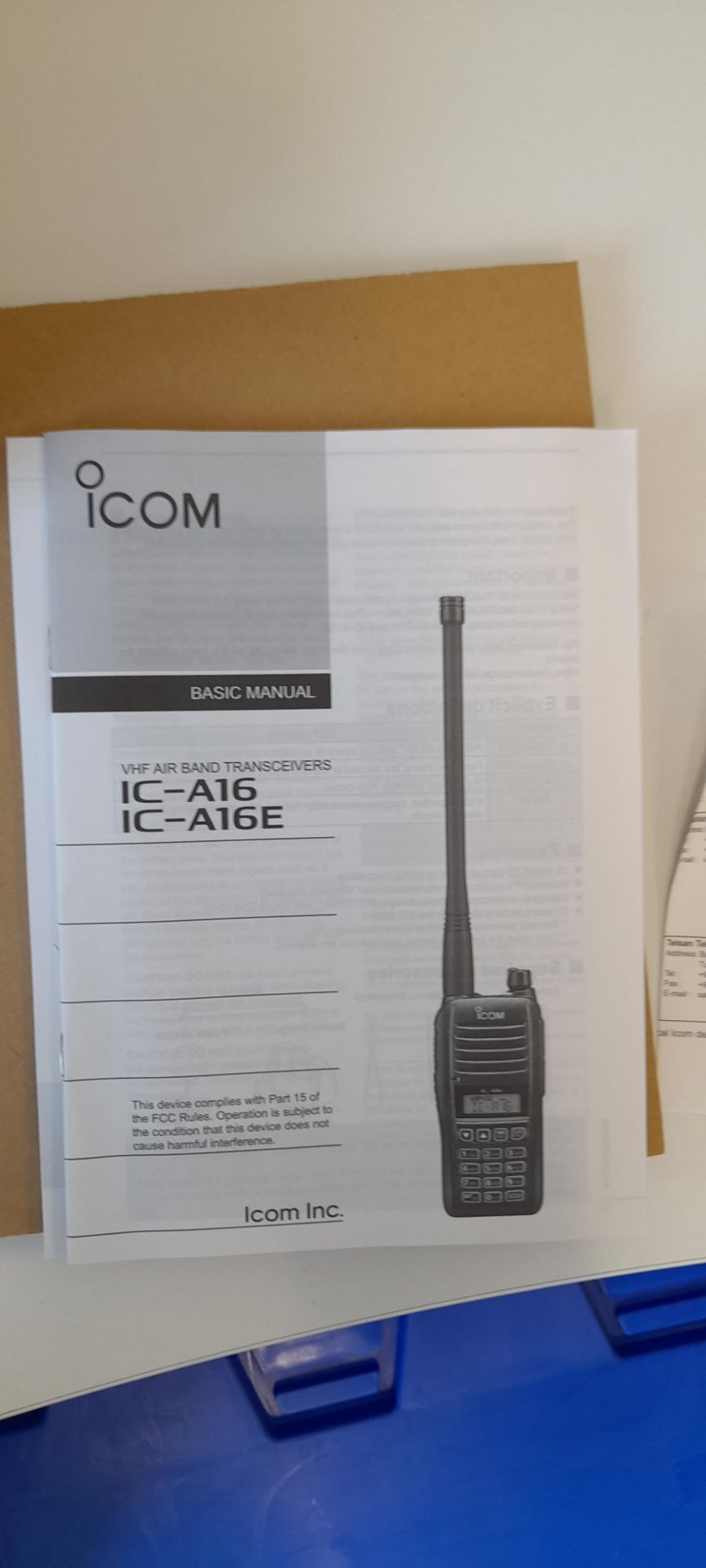 Icom VHF Air Band Transceiver IC-A16E - Image 3 of 3
