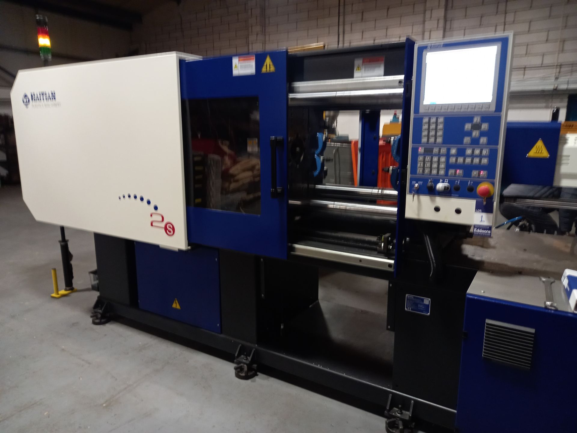 2020 Haitian MA1600 IIS 570 Eco Injection Moulding Machine - Image 4 of 10