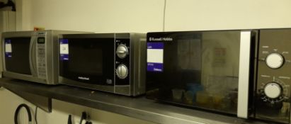 3 x Assorted microwaves, and George Foreman grill (Location – Prudhoe)