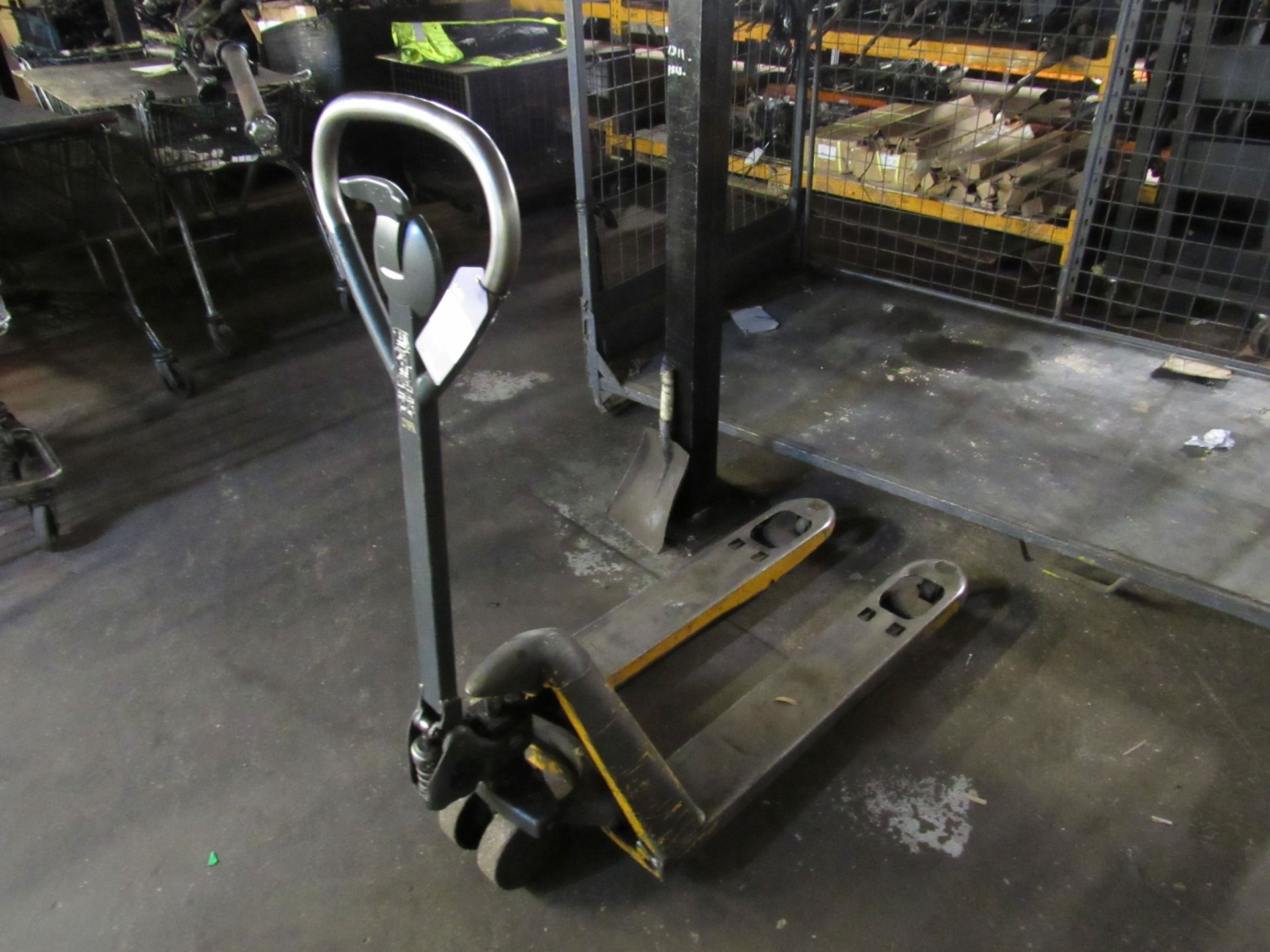 Pallet truck DL05