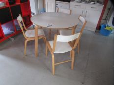 Circular White Breakout Table with 4 Chairs