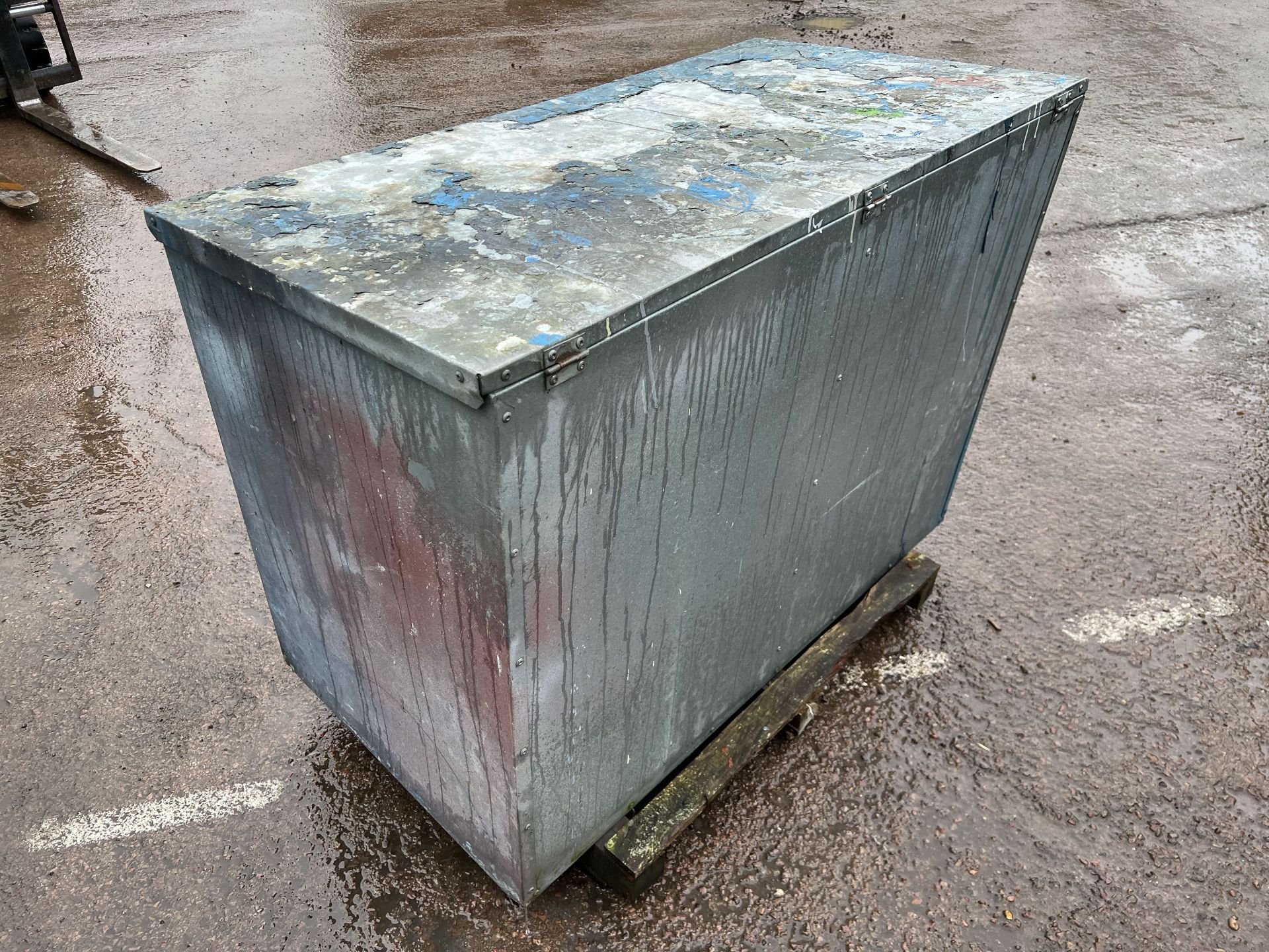 Large Metal storage box - Image 2 of 5