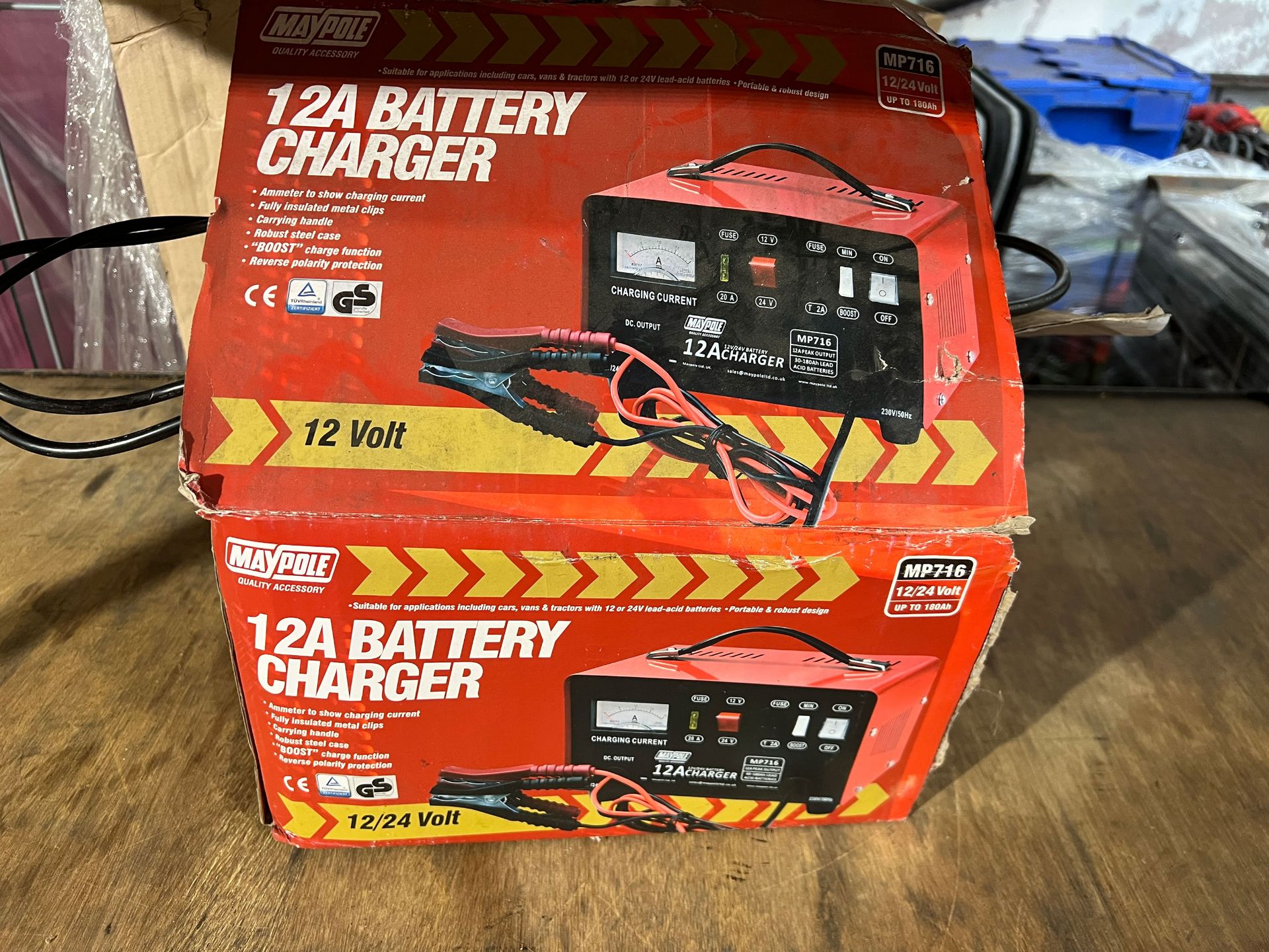 12v & 24v Battery Charger - Image 3 of 5