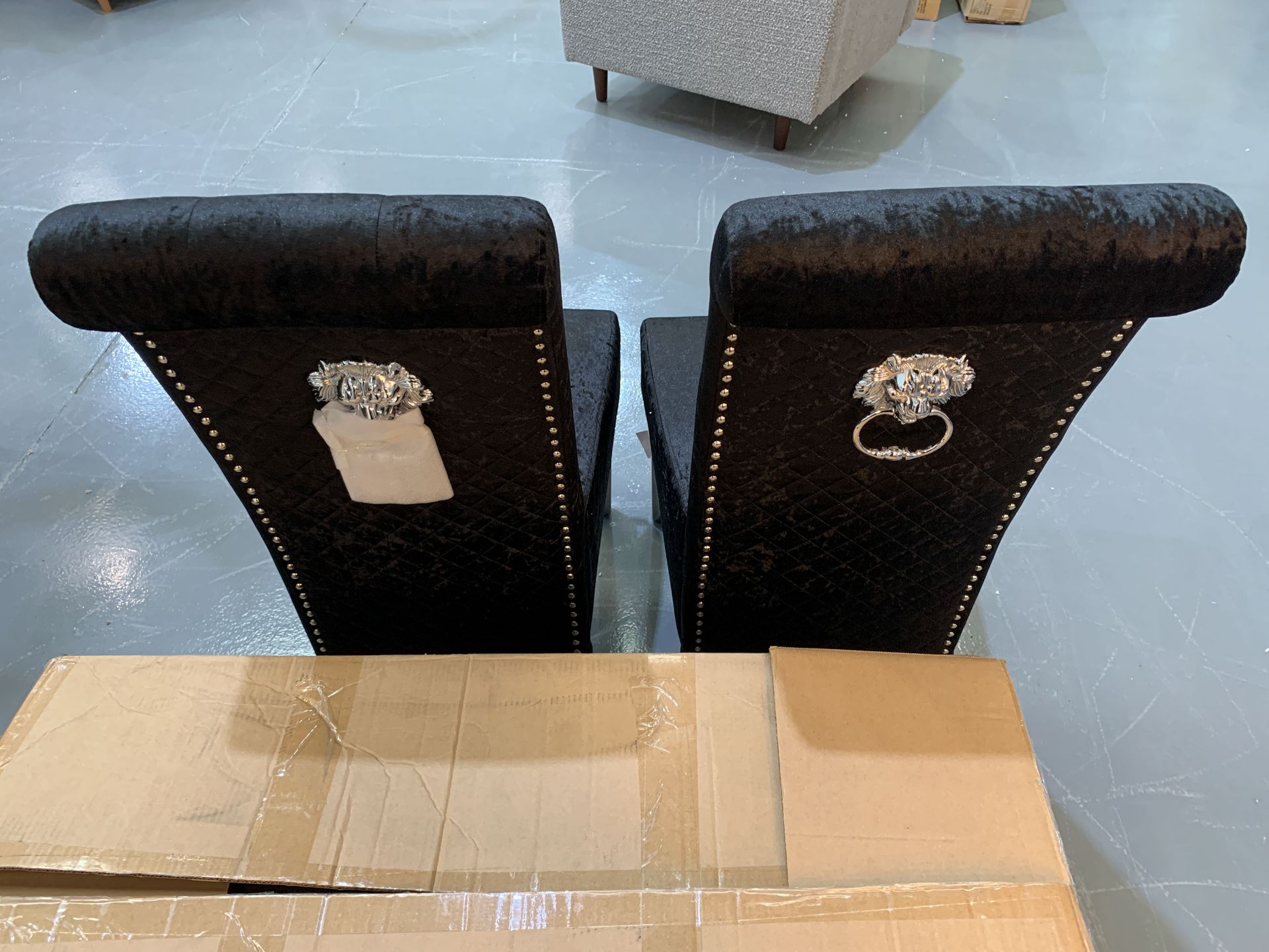 4x Dining Chairs in Black Crushed Velvet (two still boxed) - Image 4 of 6