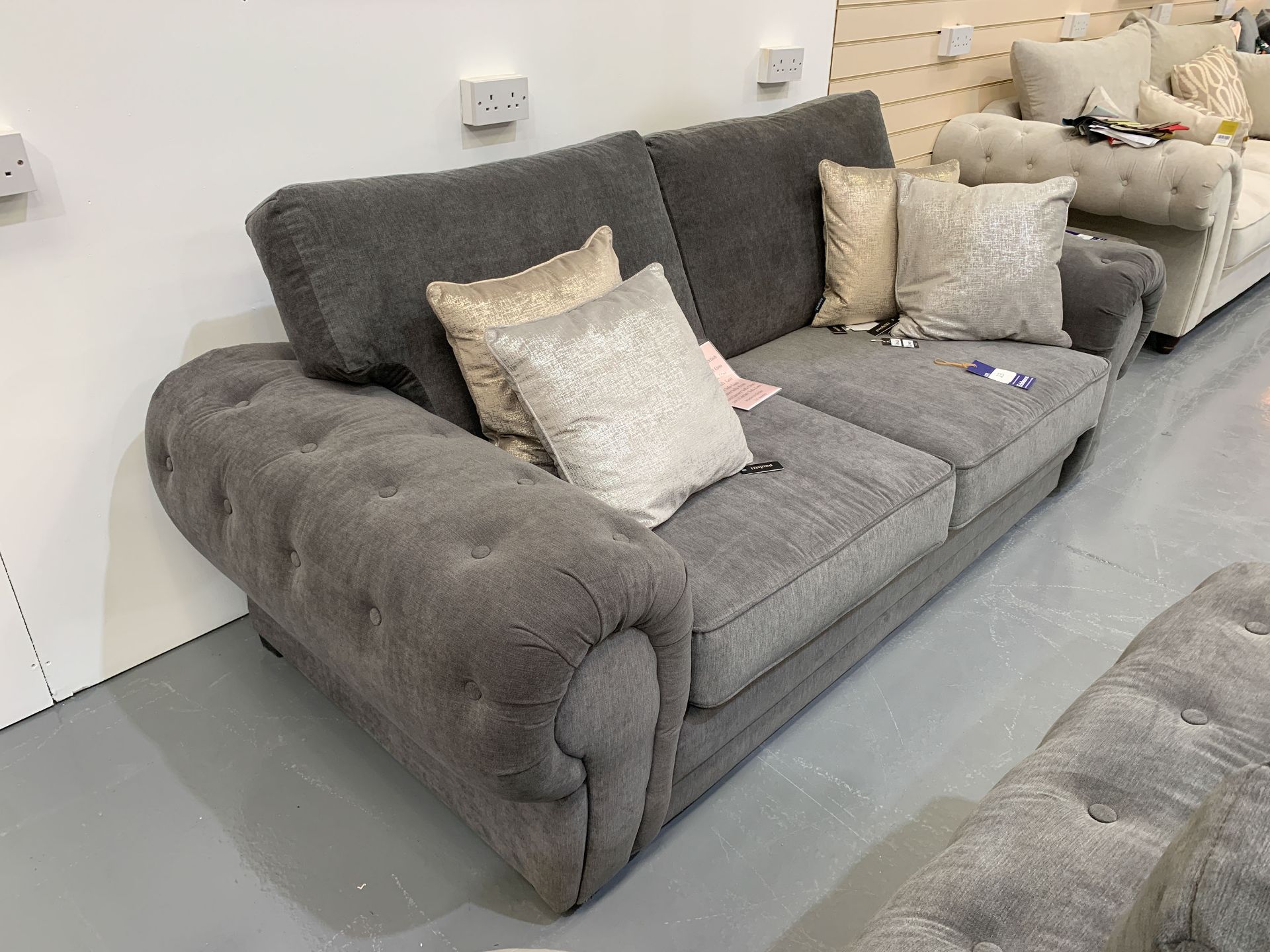 Verona 3-Seat Sofa and 4x Cushions - Image 3 of 4