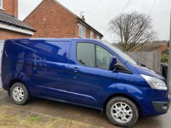 Ford Transit Custom 270 Van (2014) and Assorted Building Consumables