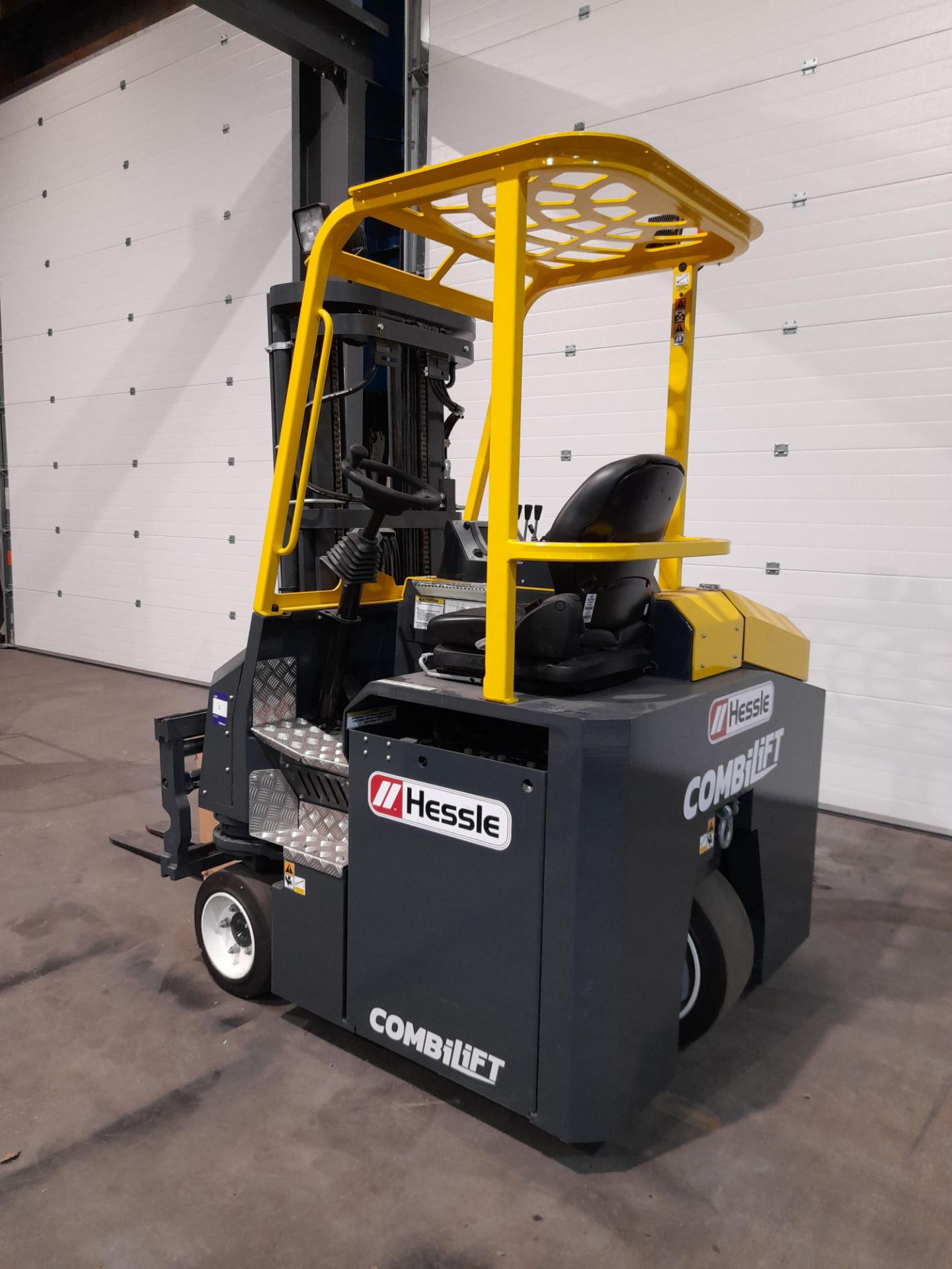 Combilift CBE3000 Forklift truck, Rated Capacity 3000kg, Serial number 65129, Year 03/2022, Keys: 1, - Image 6 of 10