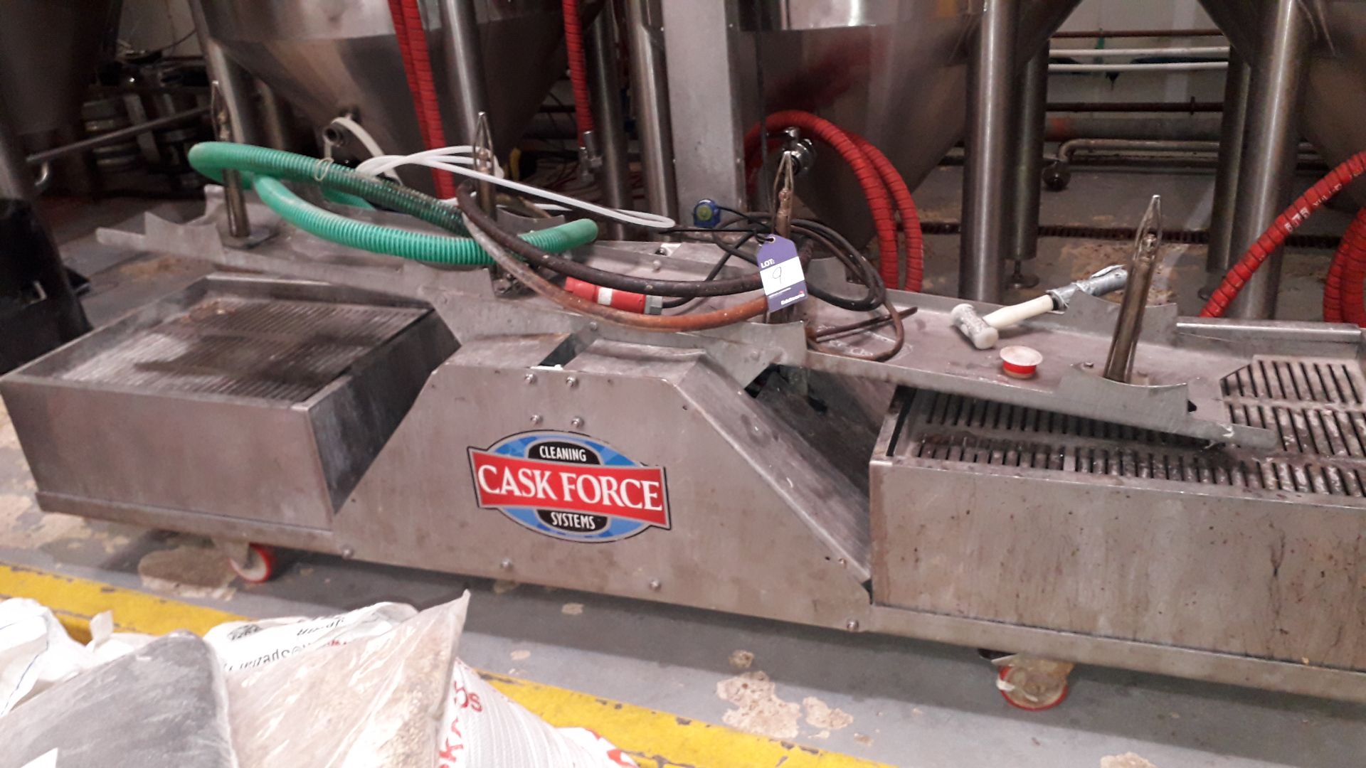 Cask Force 400S3 4 Barrel Tilting Head Cask Cleane - Image 2 of 4