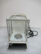 Mettler AE200 Analytical Balancer