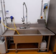 Sypsal Stainless Steel Extra Large Deep Sink fitted with Pre-rinse hose / spray arm –