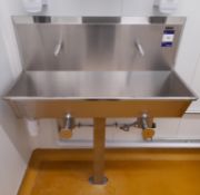 Sypsal Stainless Steel double knee operated hand wash sink (1050 x 400) – Disconnection by qualified