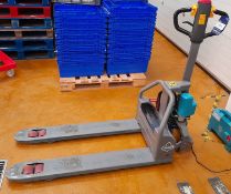 Aneise PTE 1.3Li-ion Electric Pallet Truck 550x1150, Serial Number X2021550598, Year 05/2021,