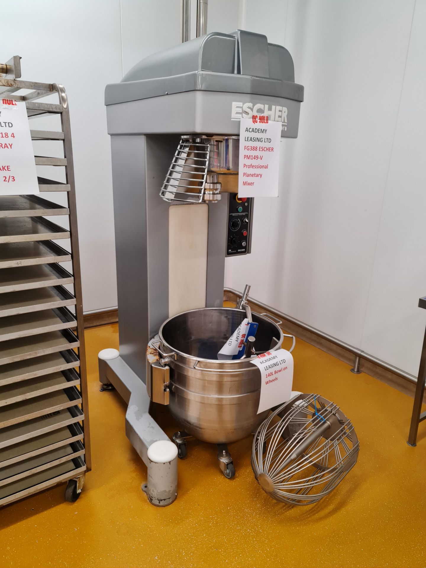 Escher PM140V Planetary mixer with 140l bowl on wheels incl mixing whisk & blades (sold subject to