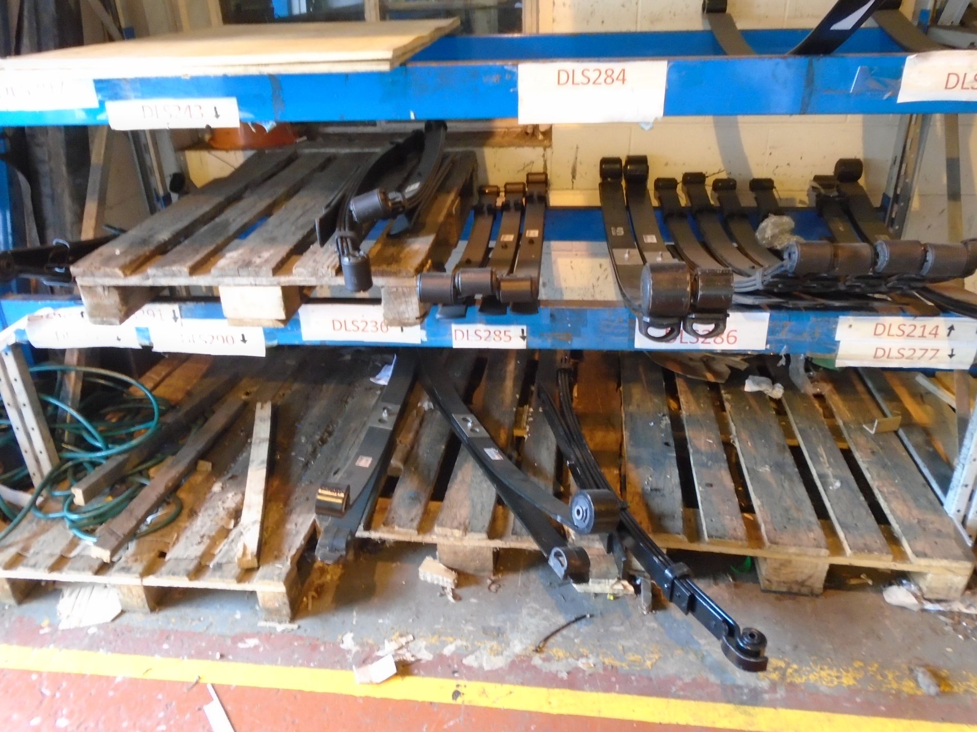 Quantity of ‘Leaf Spring’ Suspension Units to 3 bays (Racks not included) - Image 3 of 5