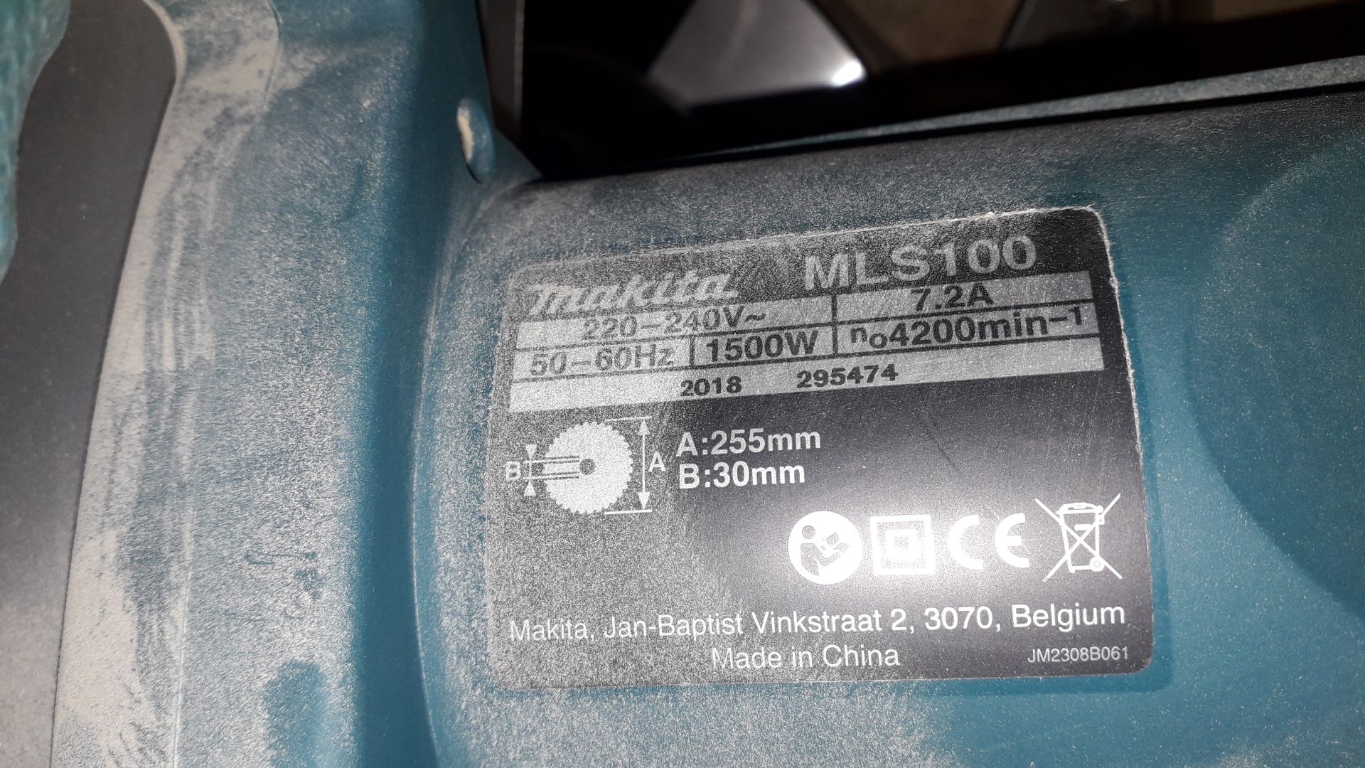 Makita MLS100 Compound Mitre Saw, (2018) S/N 295474 240v- Located on 1st Floor - Image 2 of 2
