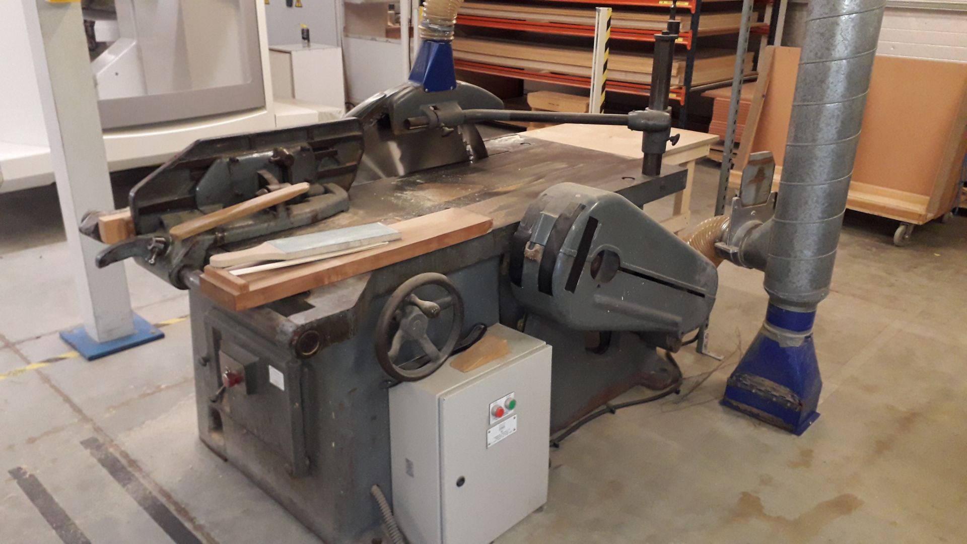 Robinson EB/T 32" Circular Table Saw, S/N 157 – To Be Disconnected by a Qualified Tradesperson - Image 3 of 4