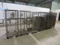 6x Baker's Racks 1000 x 800mm & a qty of fluted trays