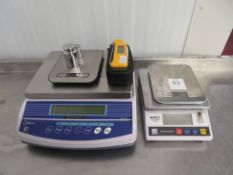 5x Electrical Scales, 2x Weights and a 2x Temperature Probe