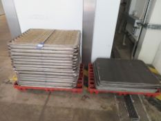 Qty of Fluted and Flat (1000 x 800mm) Baking Trays