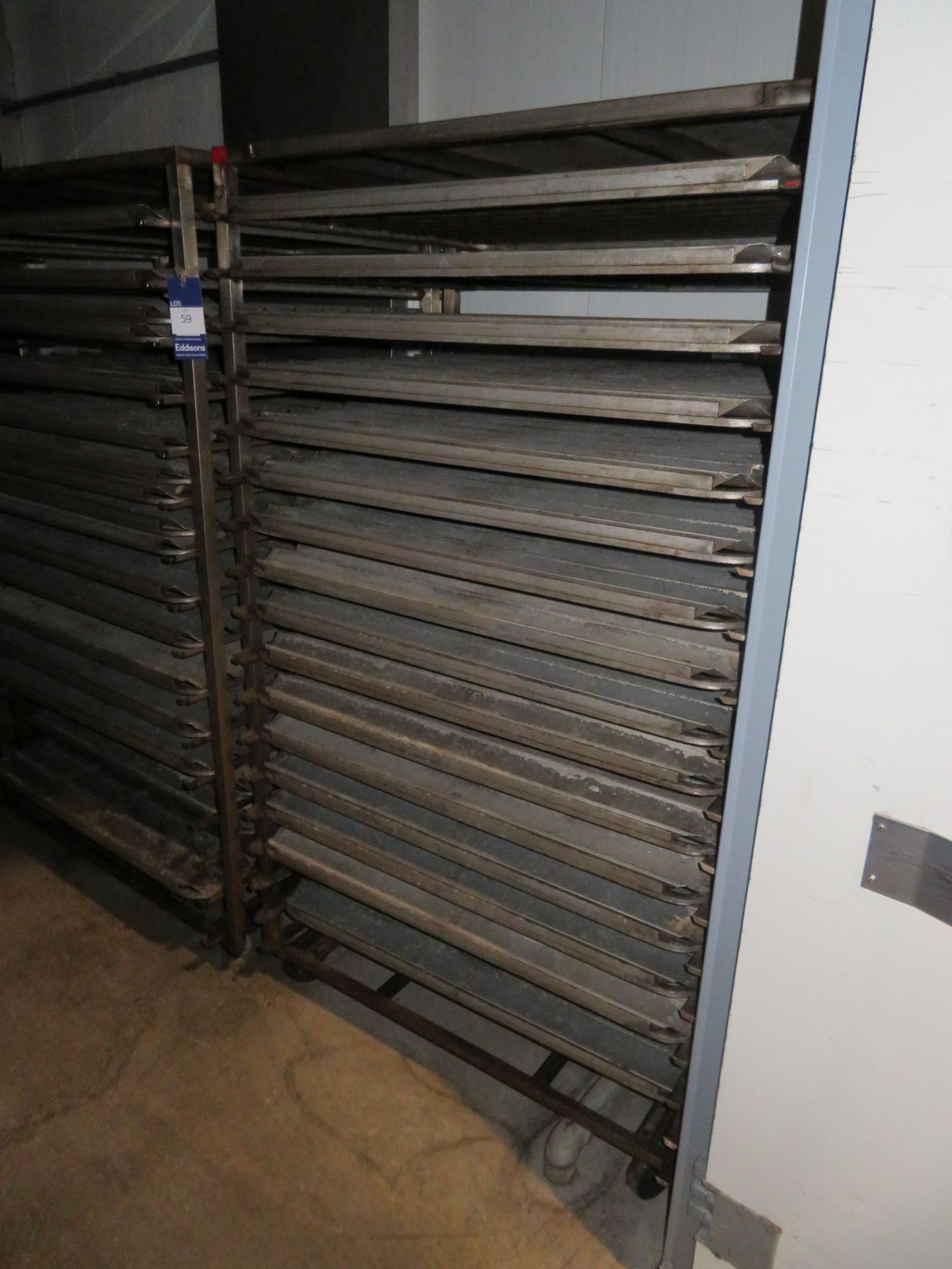 9x Baker's Racks 1000 x 800mm & a qty of fluted trays - Image 2 of 3