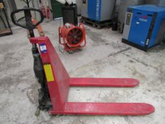 Battery assisted high lift pallet truck, 1000kg ca