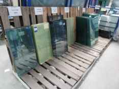 Quantity of assorted glass to 4 Pallets