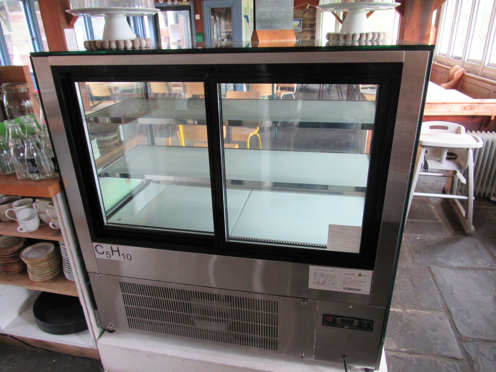Interlevin LPD1200F glass chiller display chiller- 3 shelf- 1.25x 0.75x0.75m.