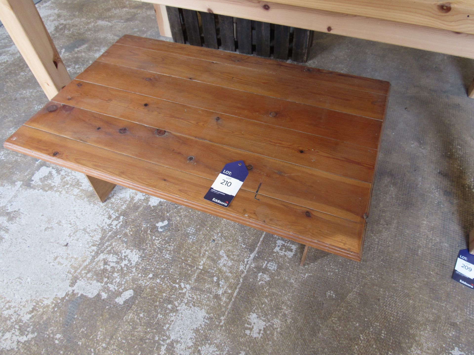 Coffee table 960mm x 600mm - Image 2 of 2