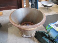 Large glazed pot 600mm diameter