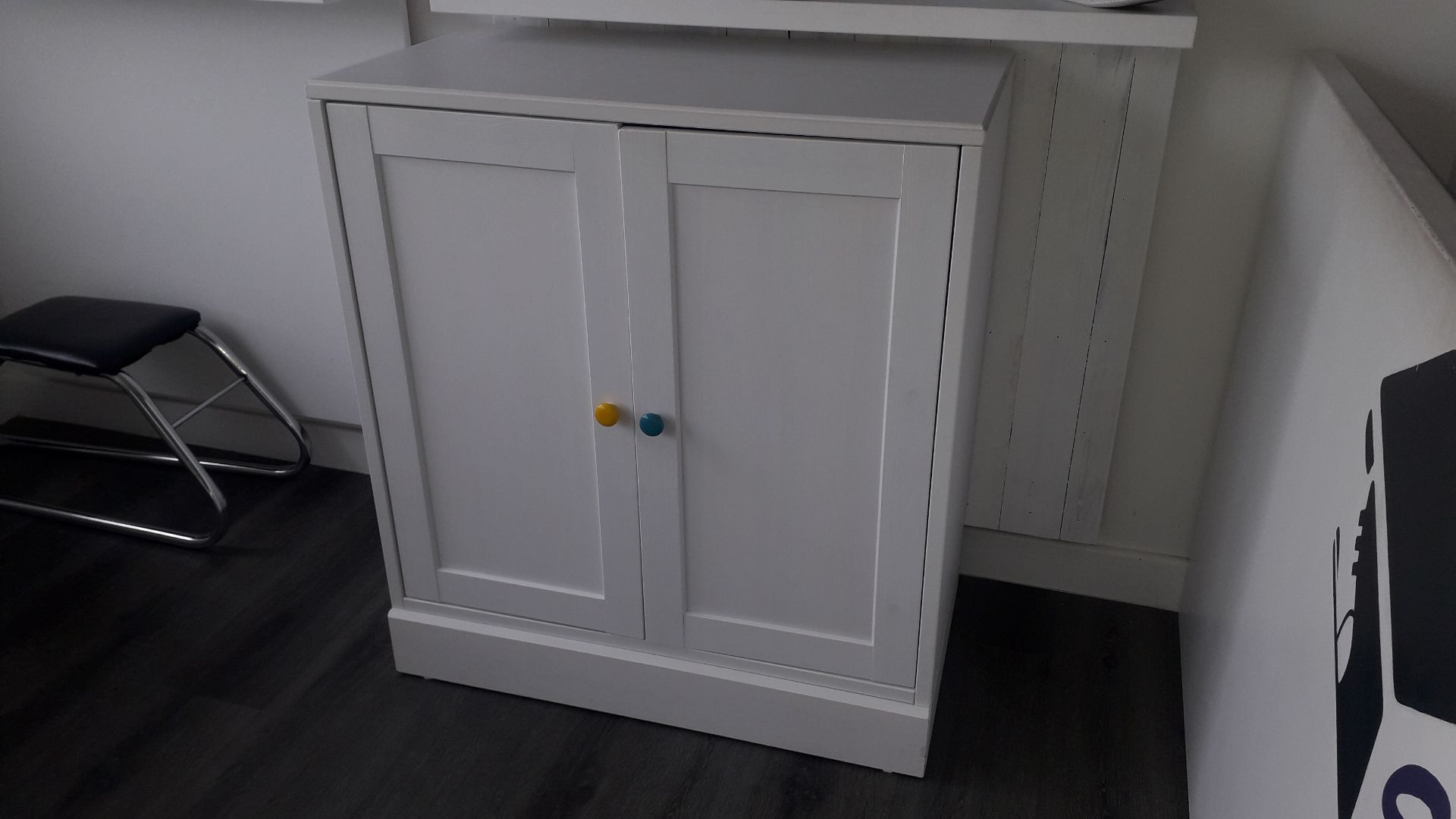 4 x Twin Door Ikea cabinets – contents excluded - Image 2 of 3
