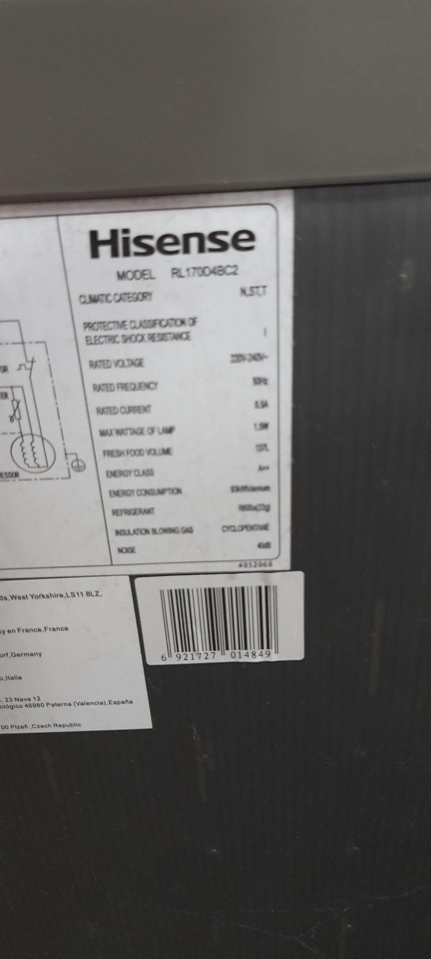Hisense RL170D4BC2 undercounter fridge - Image 3 of 3