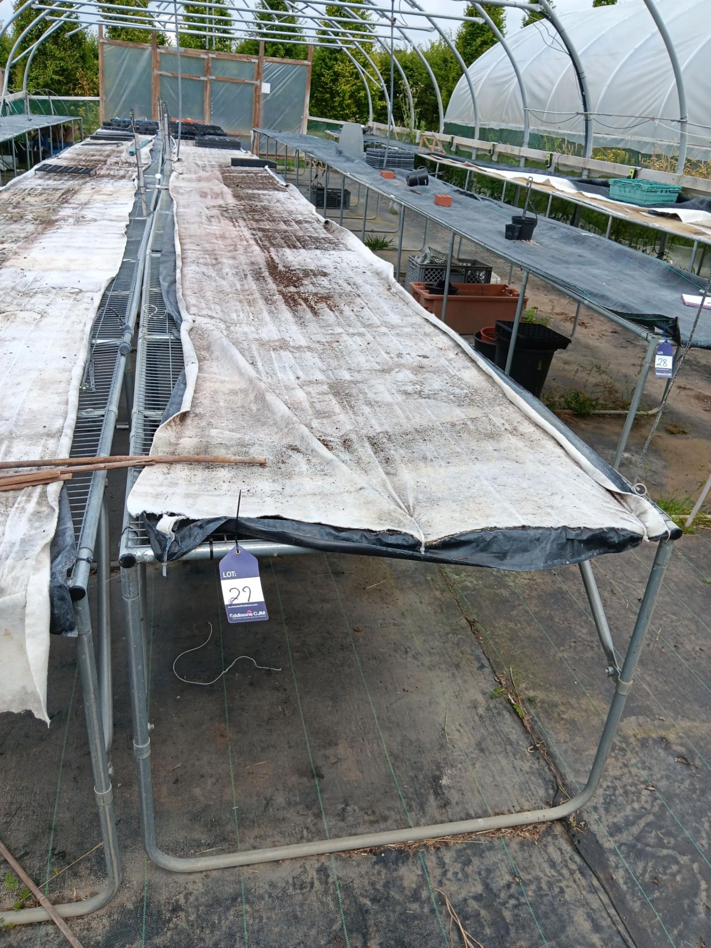 galvanised steel modular mesh top green house tabling (approx. 19m) - Image 2 of 3