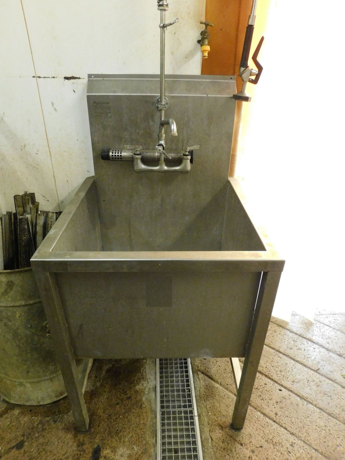 Commercial Sink