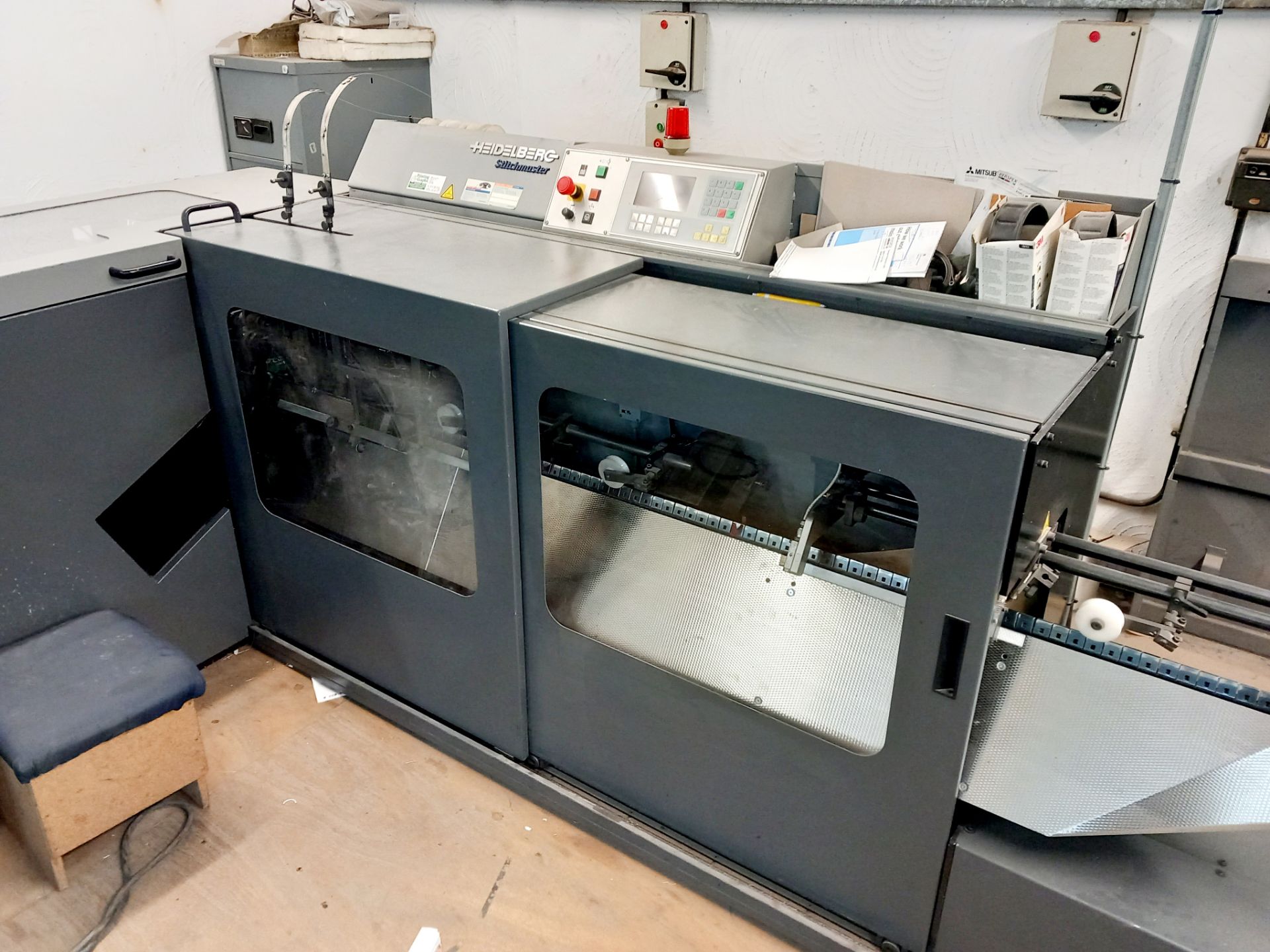 Heidelberg Stitchmaster ST100.1 Year 2000 5510kg - Image 2 of 7