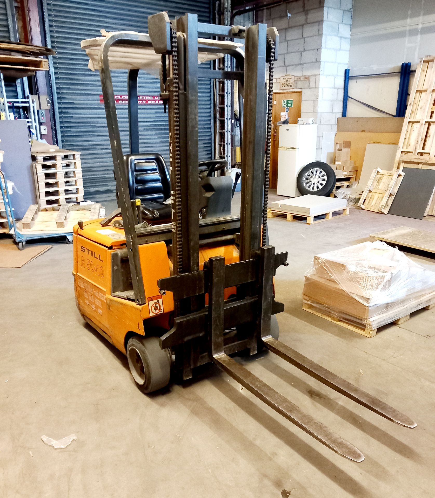 Still R50-10 3 Wheel Electric Forklift 1000kgs wit - Image 3 of 5