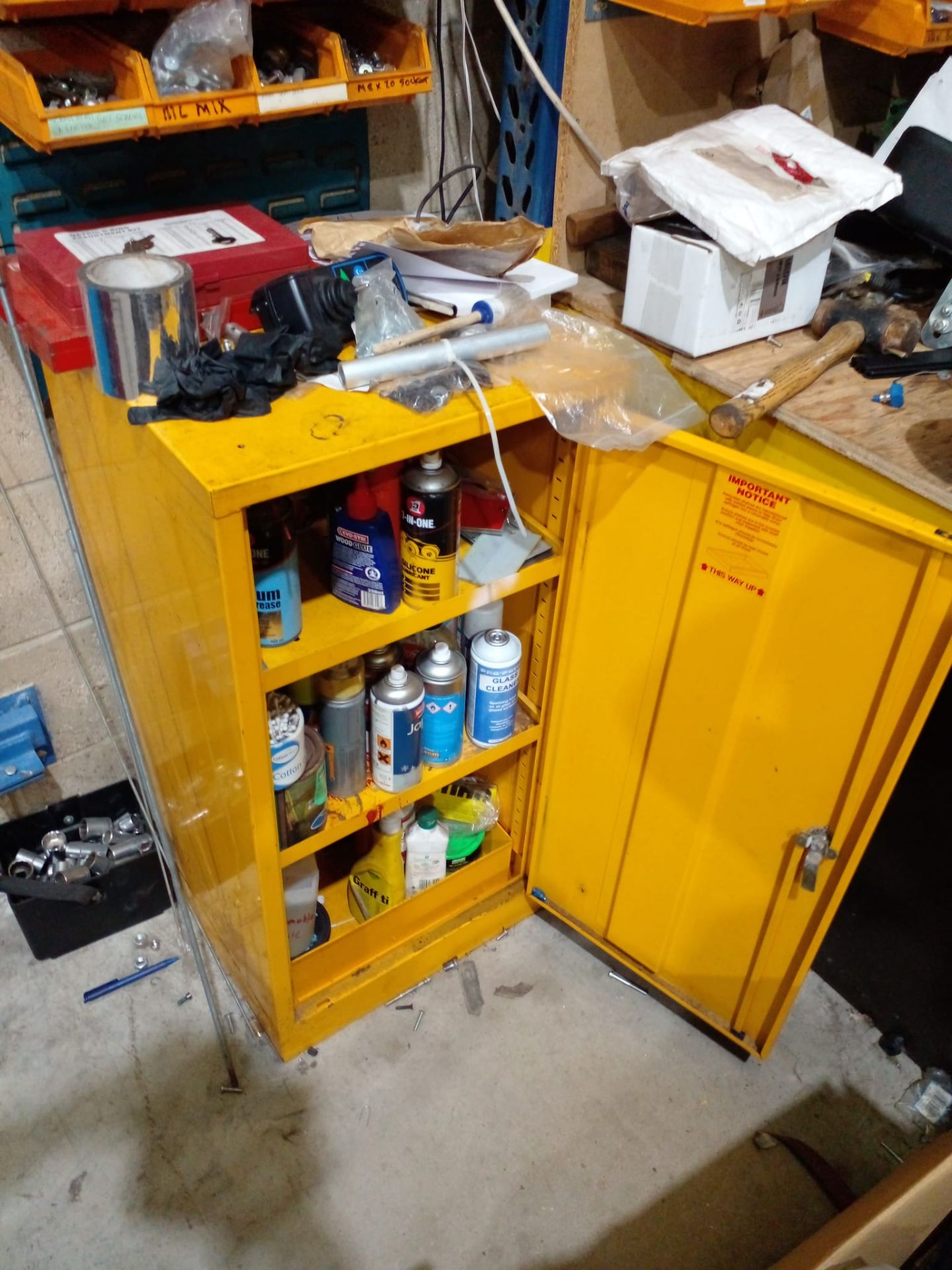 Yellow chemical cabinet & contents - Image 2 of 2