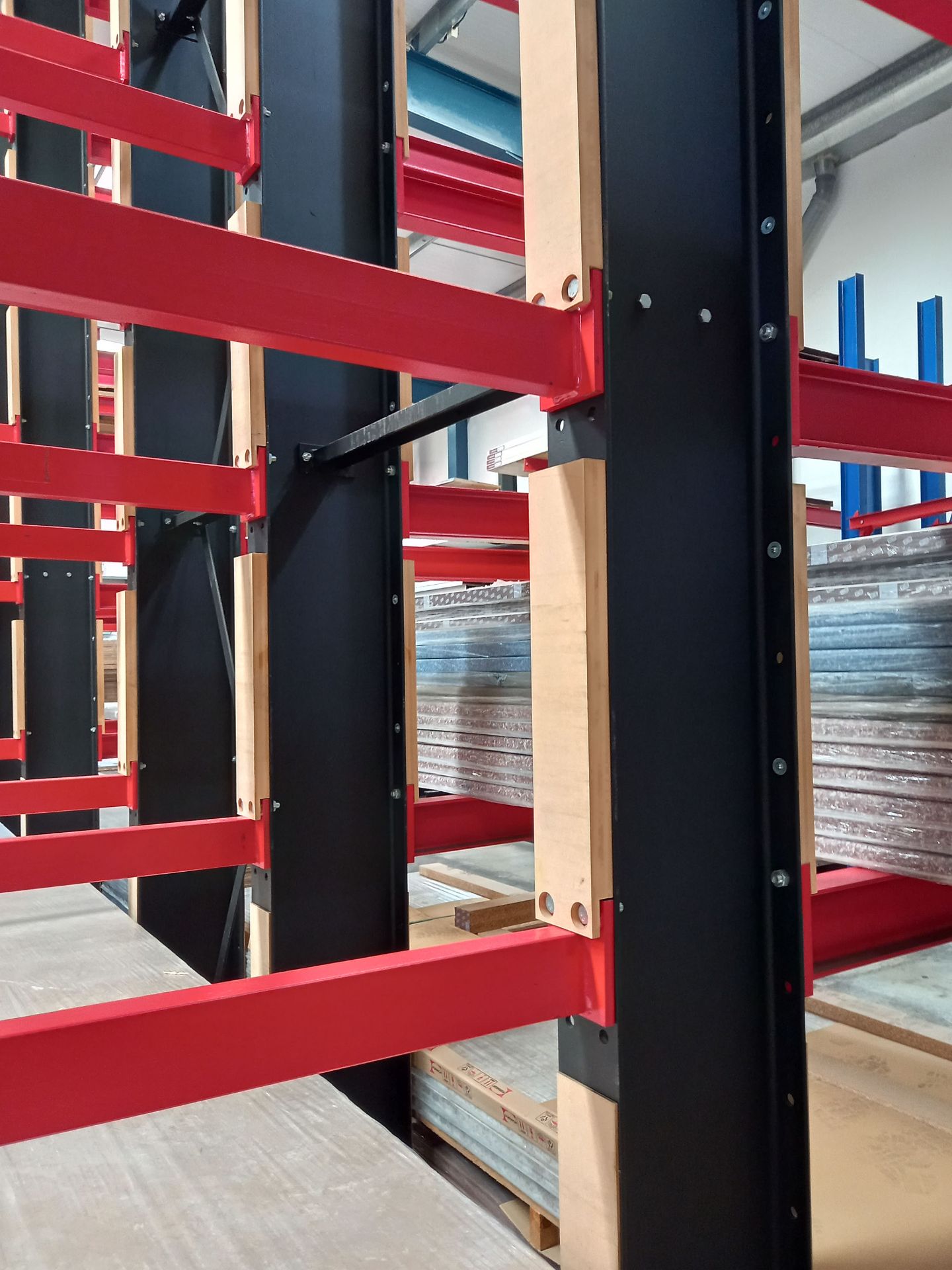 5 Bays of Double-Sided 7-tier Cantilever Racking - Image 2 of 3