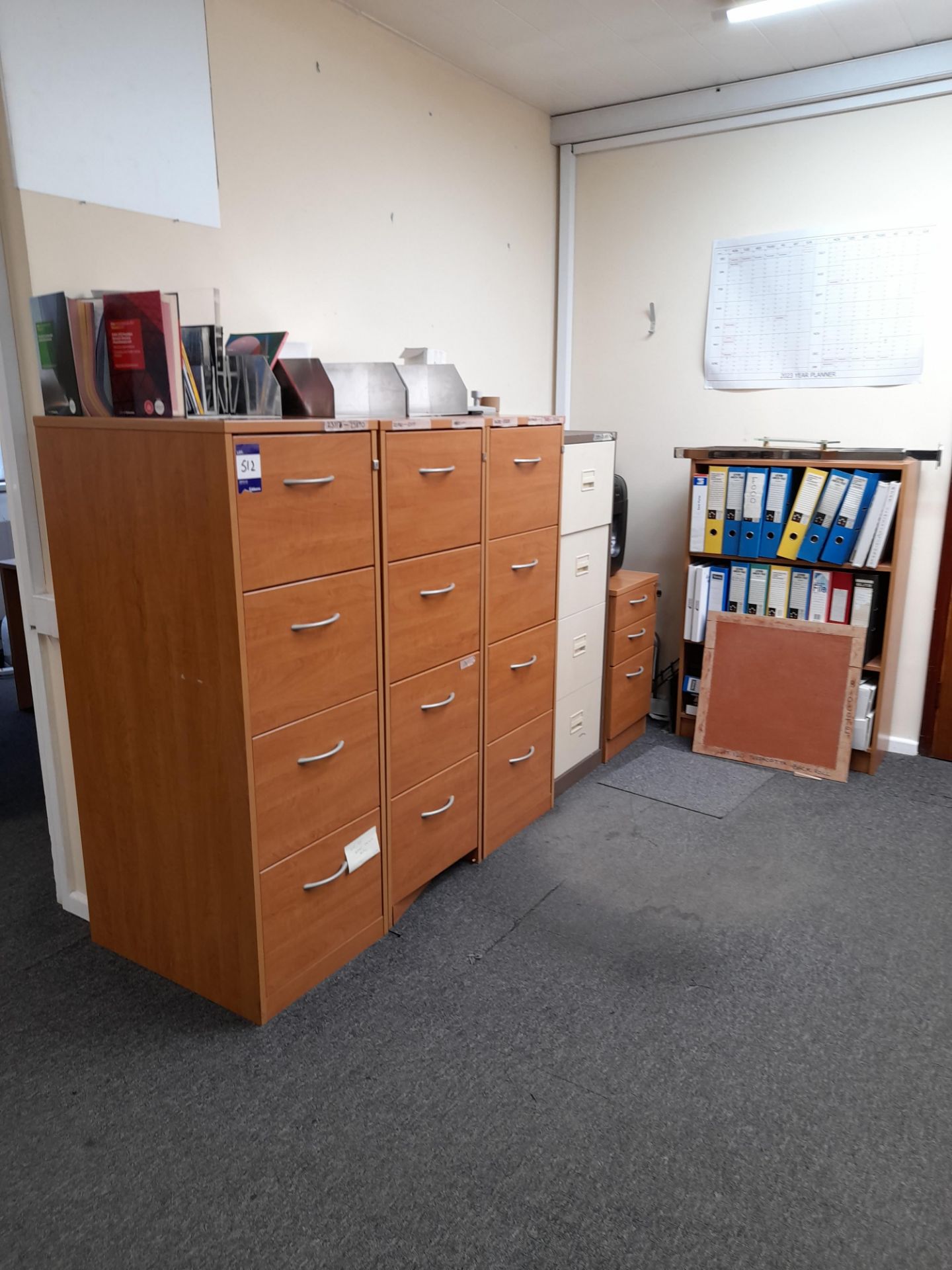 Contents to office to include 6 x desks, 6 x chairs, 12 x pedestal drawer units, 4 x 2 drawer filing - Image 3 of 6