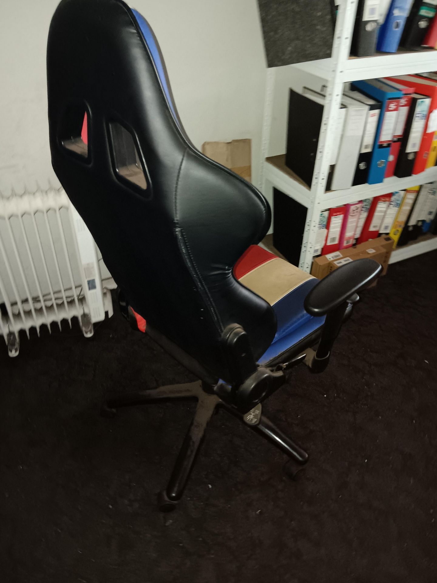 Laser Tools racing chair (located on 1st floor) - Image 2 of 2