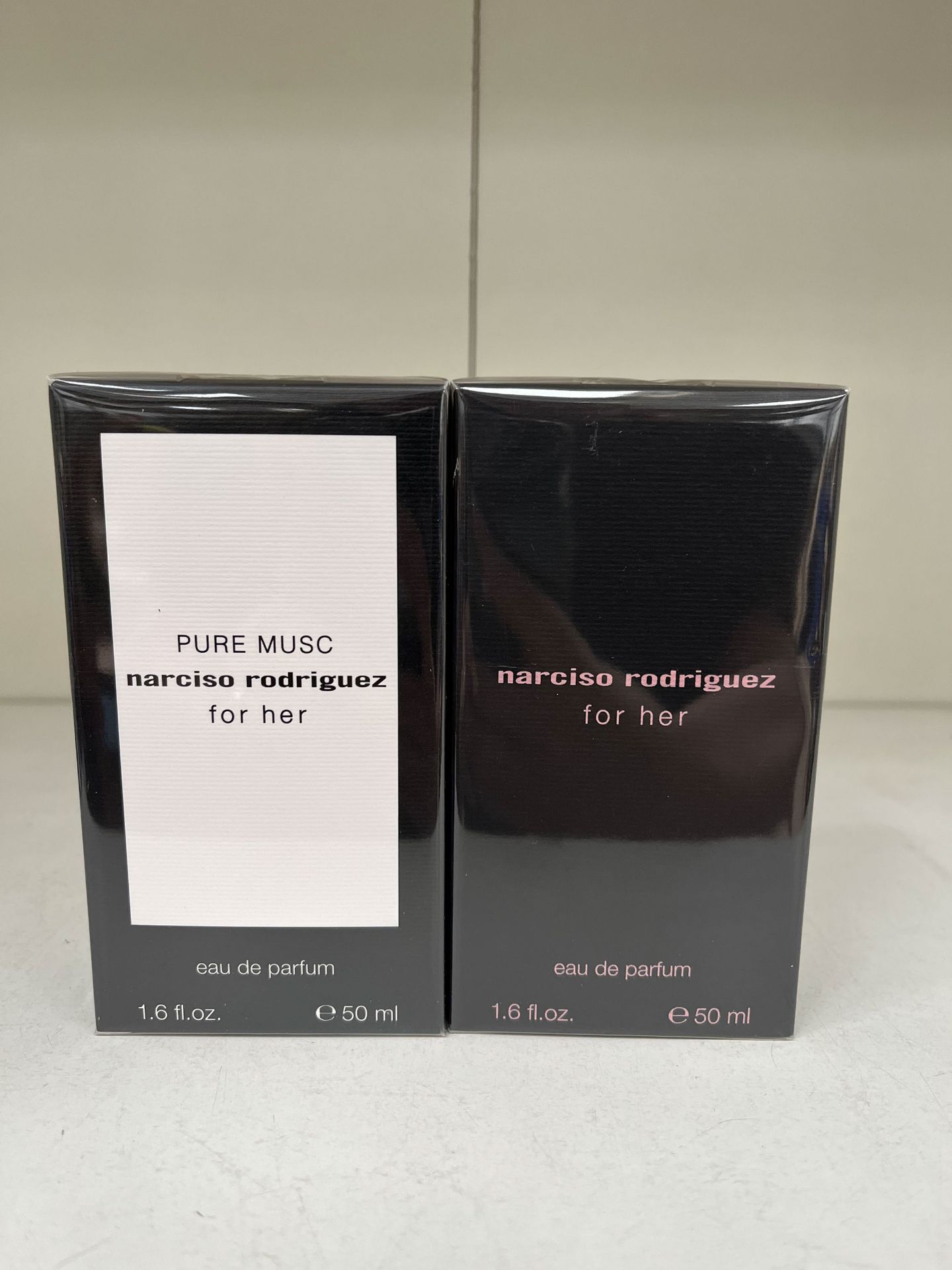 1x 50ml Narciso Rodriguez For Her and 1x 50ml Narciso Rodriguez Pure Musc For Her - Image 2 of 3