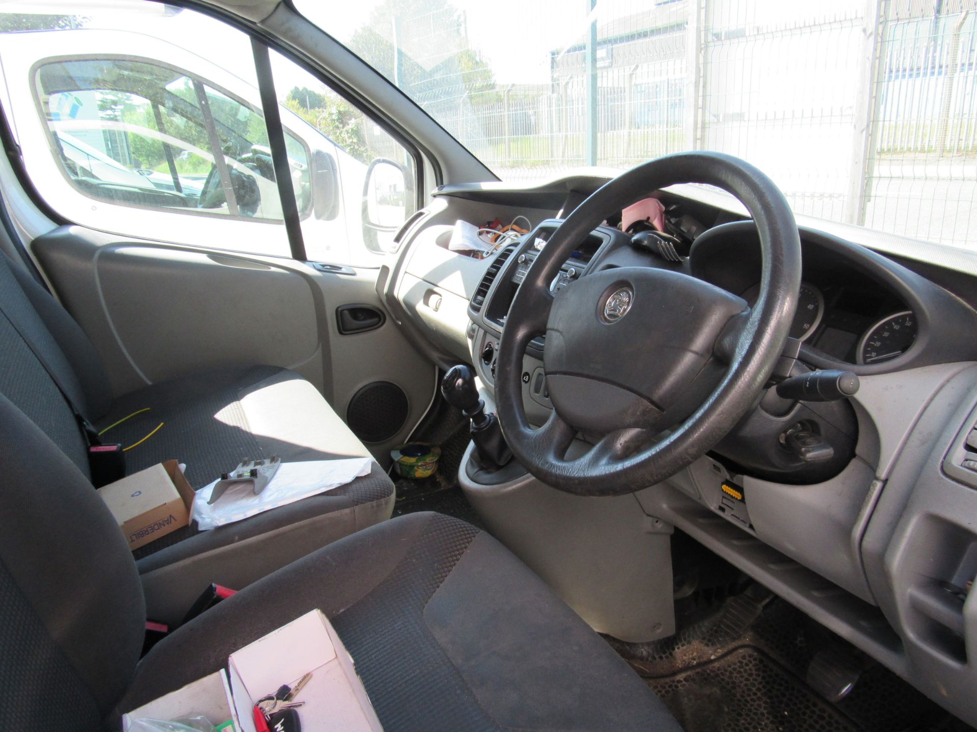 Vauxhall Vivaro van LM14 AHG, 355091 miles, Diesel, First Registered March 2014, MOT until 27 - Image 6 of 7