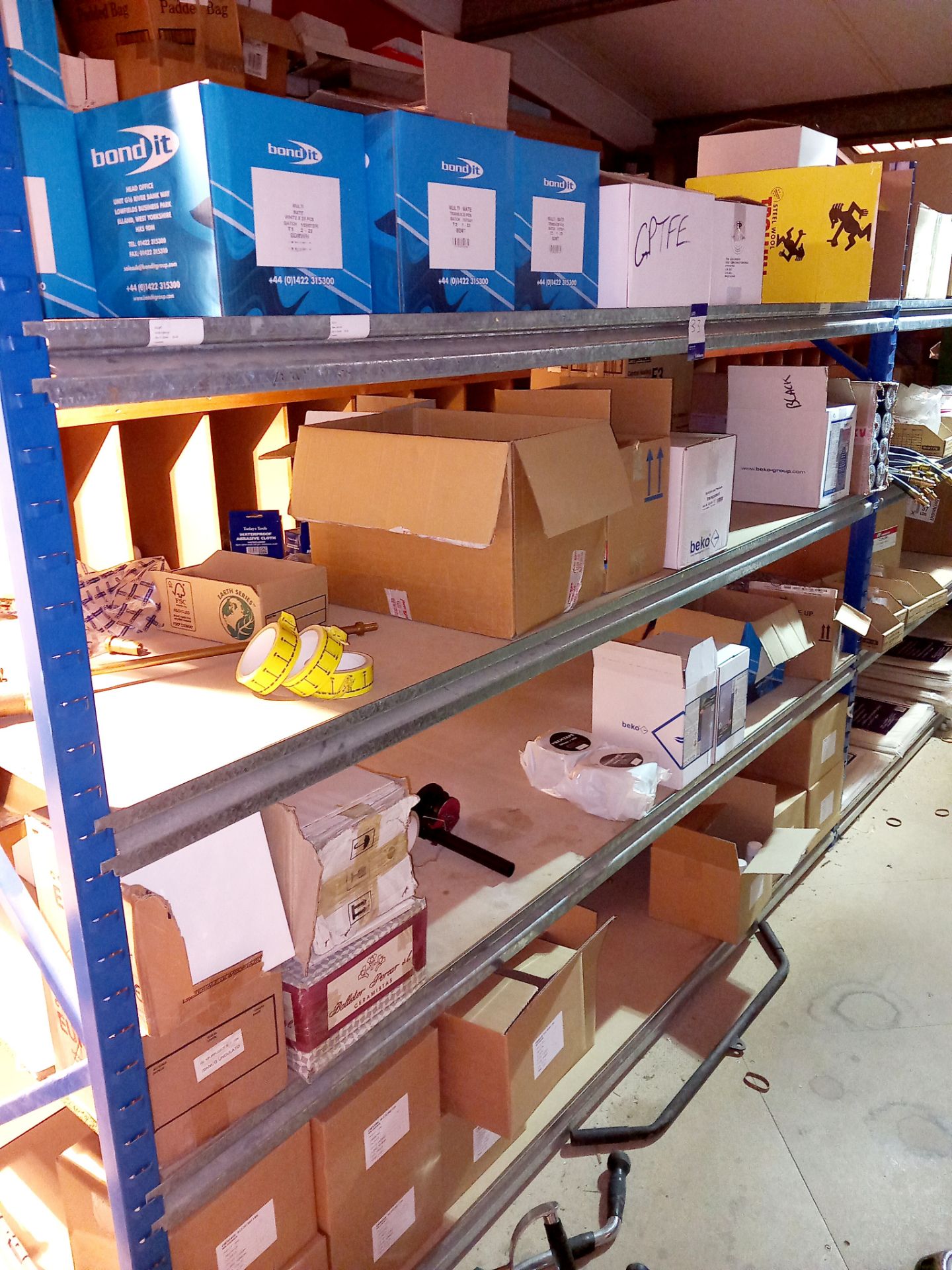 Large quantity of various plumbing/guttering components to pigeon hole shelving (approx. 200 - Image 5 of 17