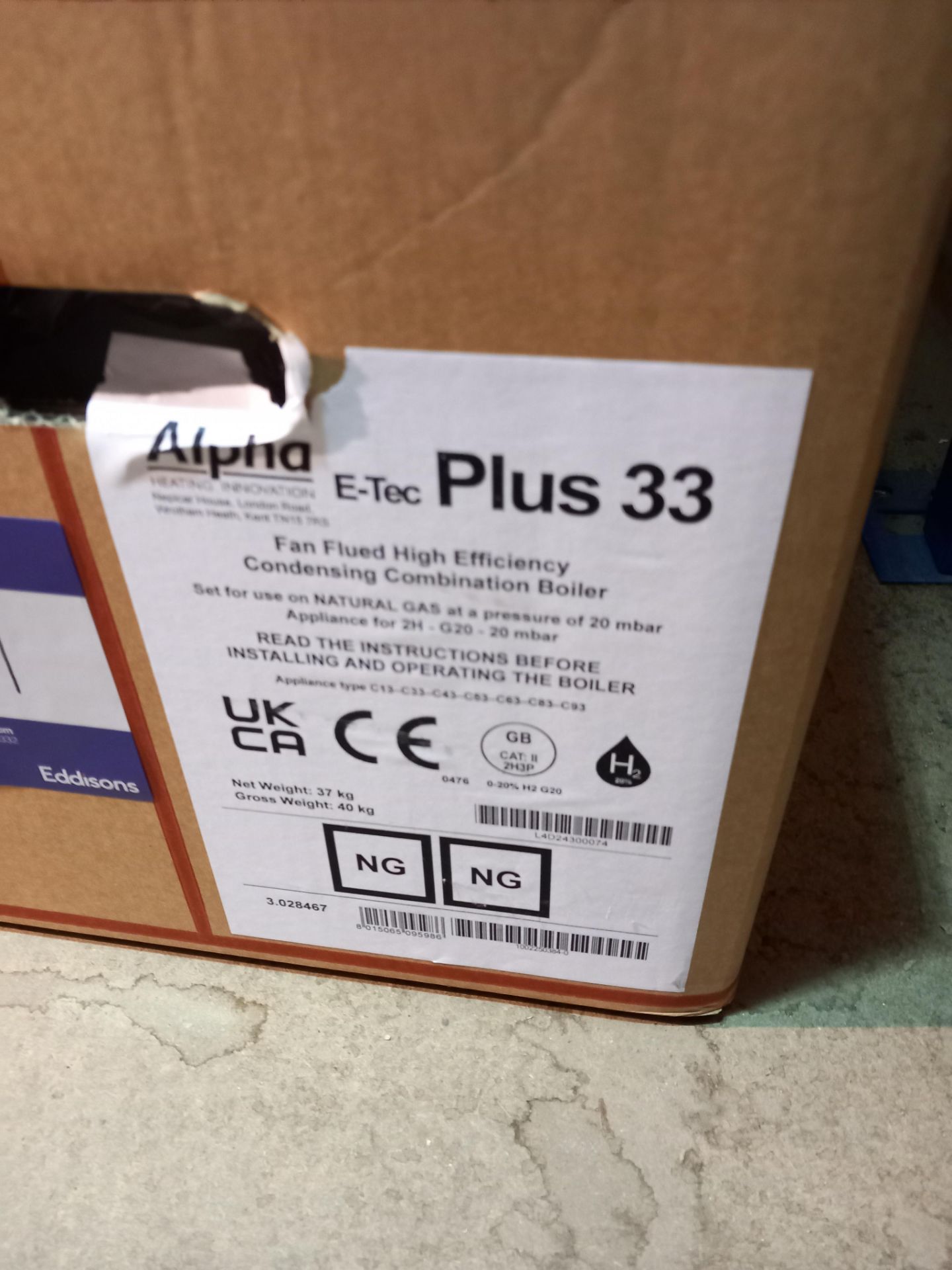 Aplha E-Tec Plus 33 fan flued high efficiency condensing combination boiler. This lot forms part - Image 2 of 2