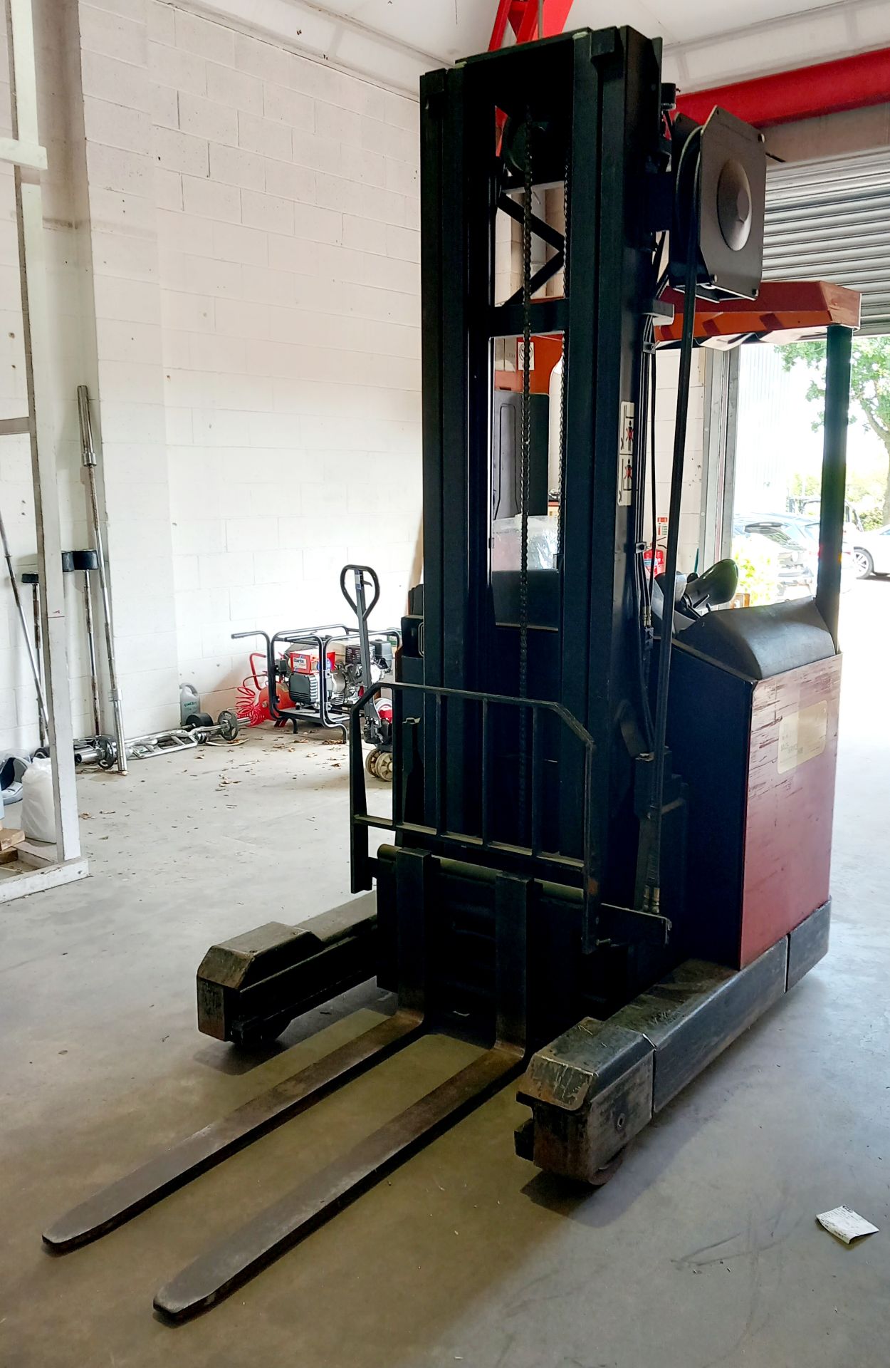 BT RR B2/14 Reflex electric forklift Year 1996 Lift height 6300mm, Lift capacity 1,475kg, Serial - Image 4 of 6