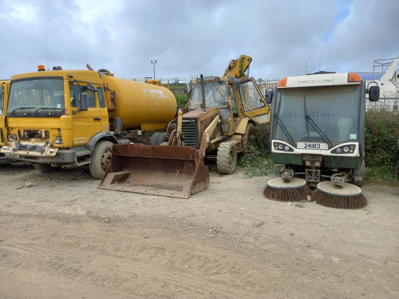 Online Auction of Surplus Vehicles and Machinery