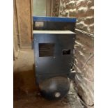 ABAC Spinn 5.5XE 270 Air Compressor and Receiver Tank