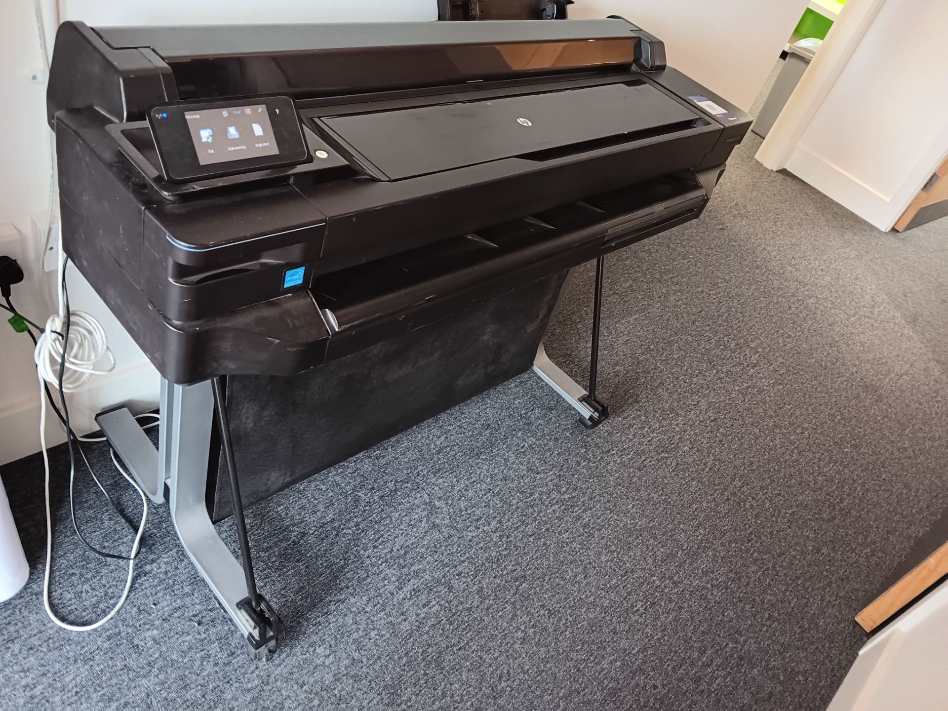 HP Designjet T520 Mobile Wide Format ePrinter