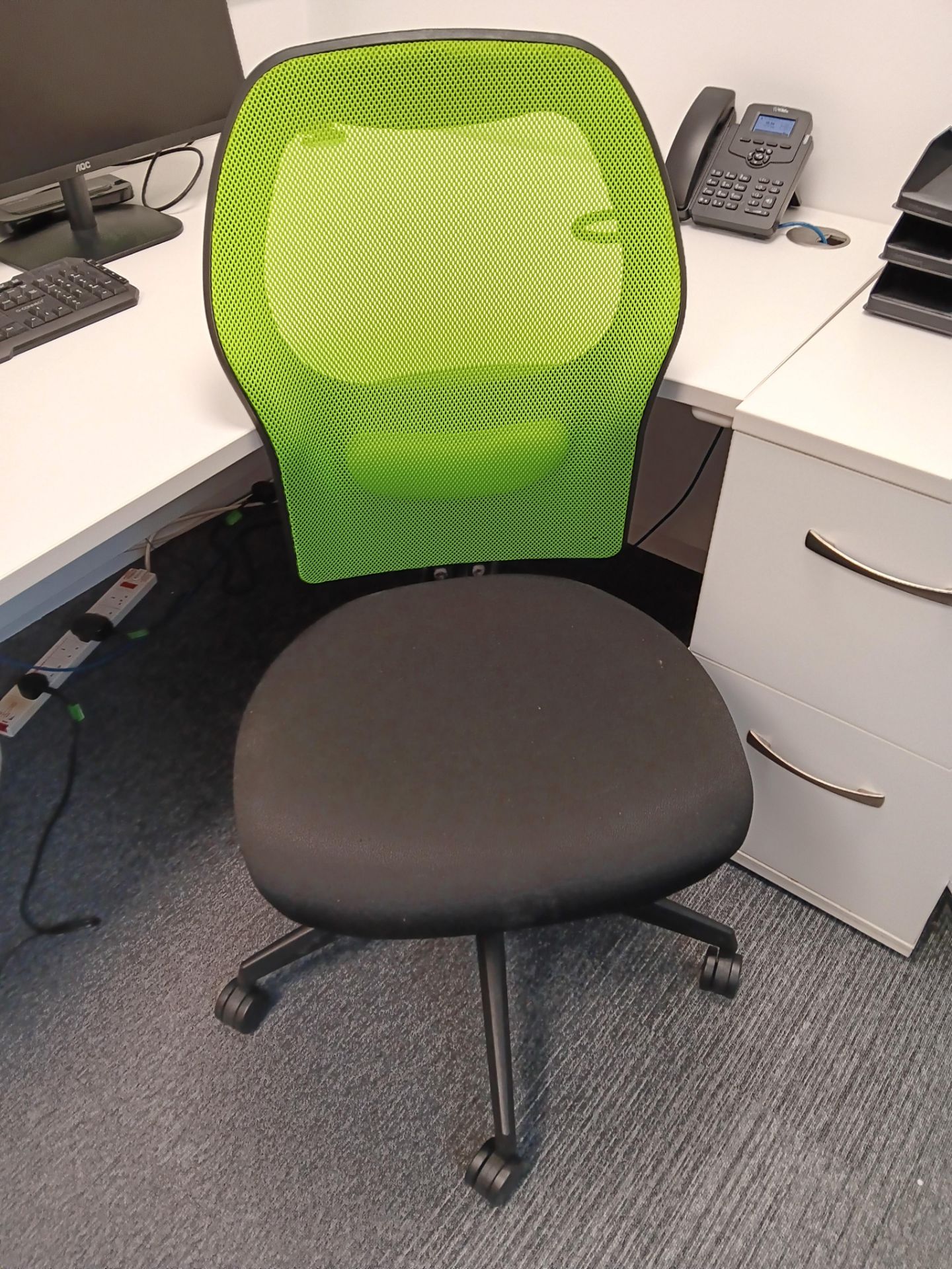 White Shaped Workstation, White 2-Drawer Pedestal, Black & Green Swivel Chair & White Metal 2-Door - Image 4 of 4